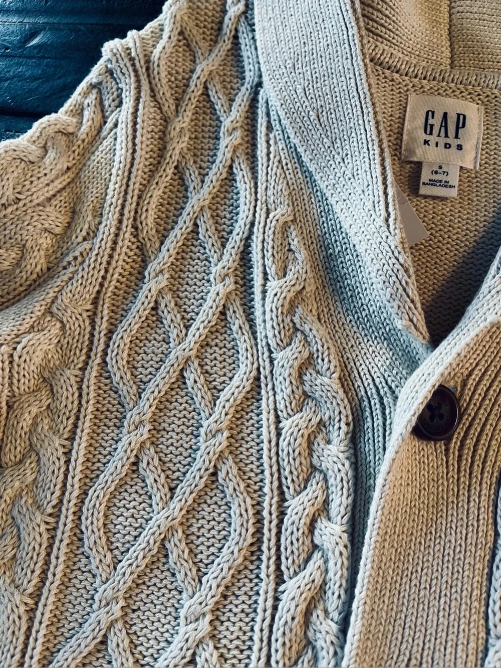 Gap “NEW” Kids Cream Cardigan
